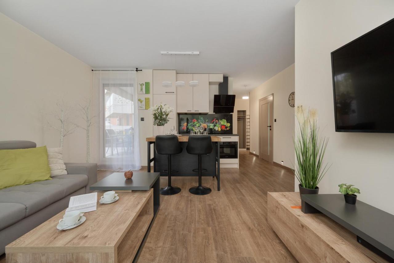 Apartment Lokum Vena With Terrace & Parking By Renters Wroclaw