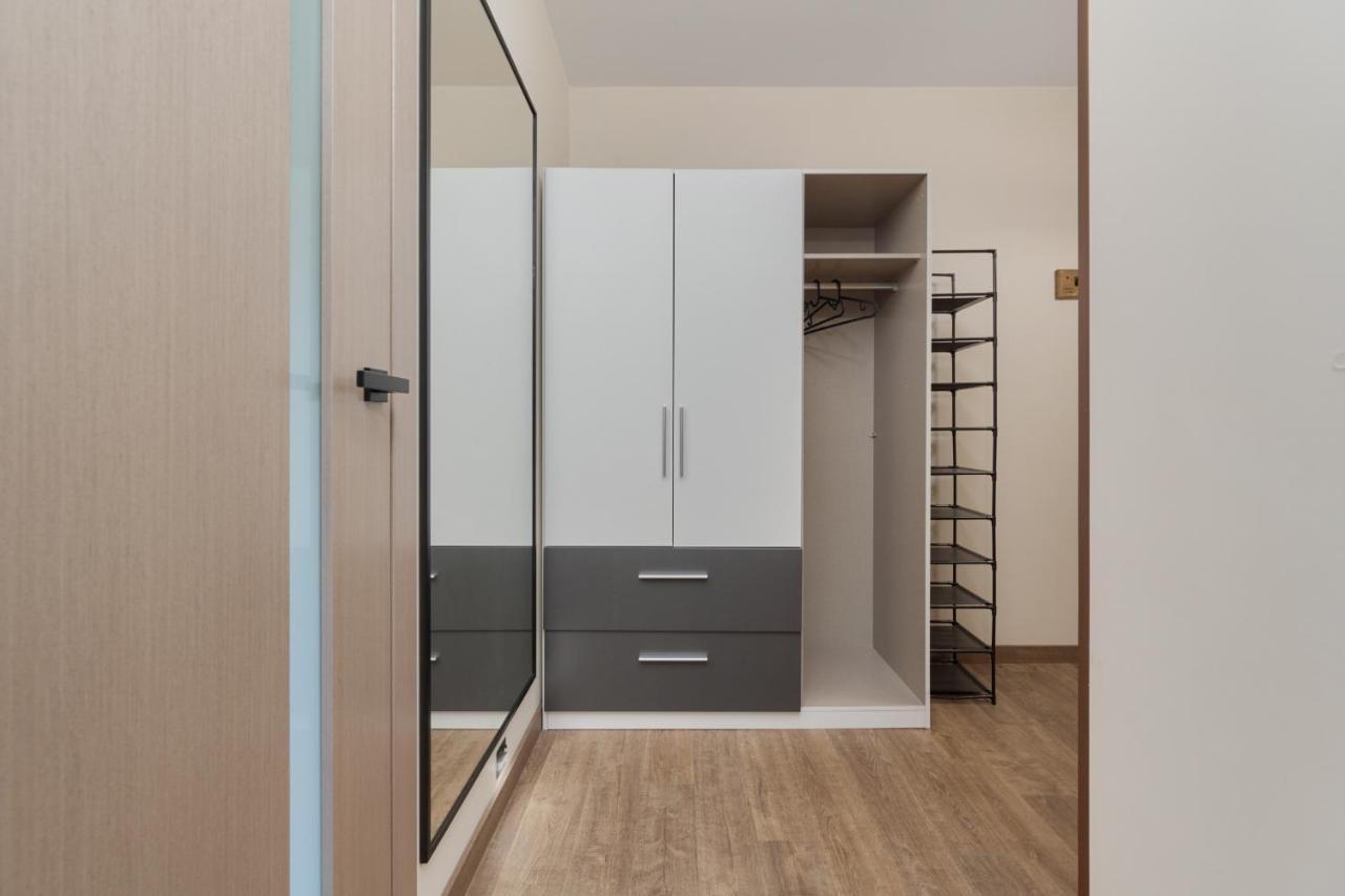 Lokum Vena With Terrace & Parking By Renters Apartment